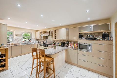 4 bedroom detached house for sale, Racecourse Close, Swinton, Mexborough