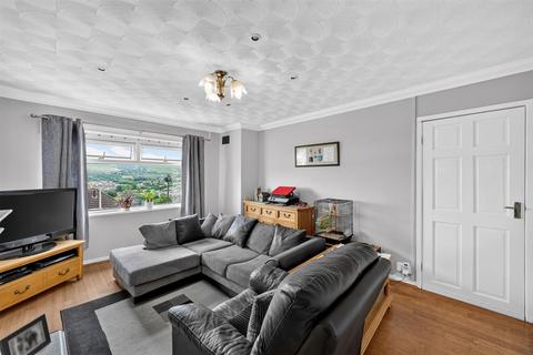 2 bedroom flat for sale, Upland Drive, Pontypool NP4