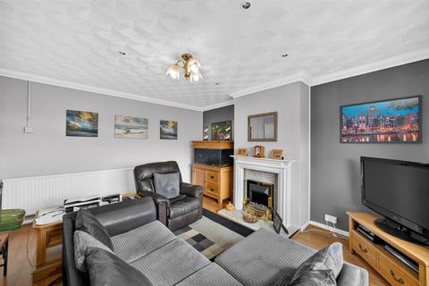 2 bedroom flat for sale, Upland Drive, Pontypool NP4
