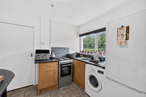 2 bedroom flat for sale, Upland Drive, Pontypool NP4