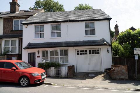 4 bedroom semi-detached house for sale, Station Road, Amersham, HP7