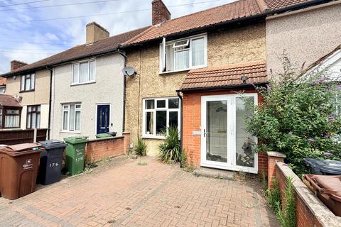 3 bedroom house to rent, Fanshawe Crescent, Dagenham, RM9
