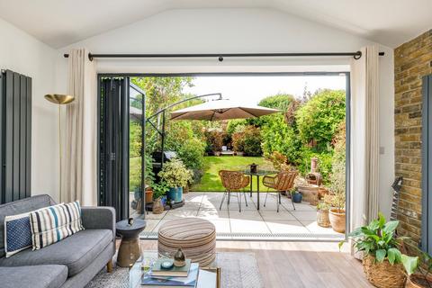 Pleasance Road, London SW15