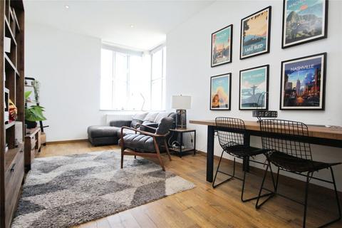 2 bedroom apartment to rent, High Road, Romford RM6
