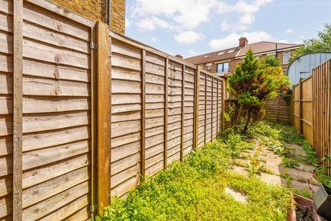 1 bedroom flat for sale, Cumberland Road, London W7