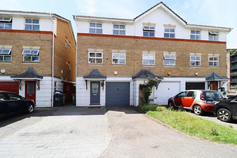 Montana Gardens, Sydenham