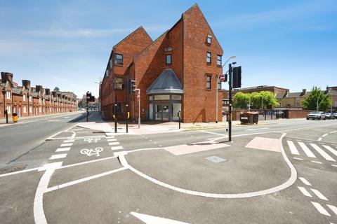 2 bedroom flat for sale, Harpur Street, BEDFORD, Bedfordshire, MK40