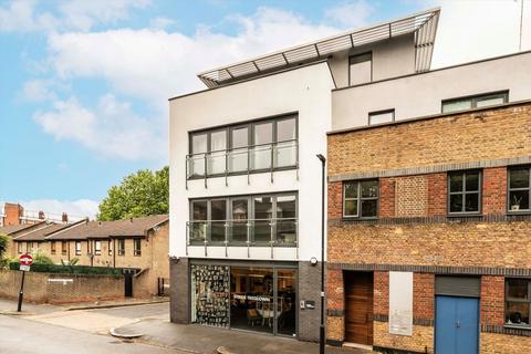 2 bedroom flat for sale, Cosser Street, London SE1