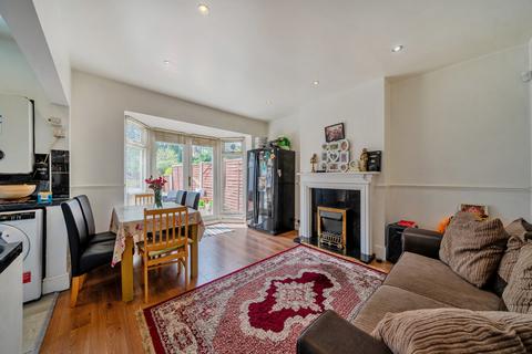 3 bedroom semi-detached house for sale, Wricklemarsh Road, London