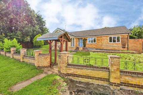 3 bedroom detached bungalow for sale, Simons Walk, Pattishall, Towcester