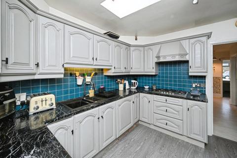 4 bedroom detached bungalow for sale, Gorse Close, Newthorpe, Nottingham