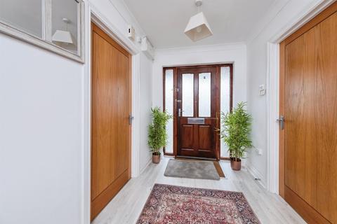 4 bedroom detached house for sale, Goldhawk Road, Monkston Park, Milton Keynes