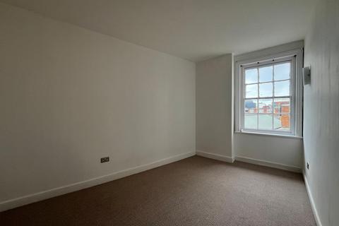 2 bedroom apartment to rent, High Street, Maidstone ME14