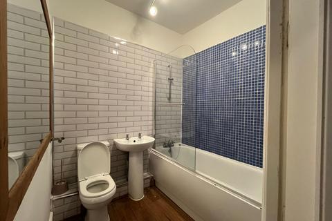 2 bedroom apartment to rent, High Street, Maidstone ME14