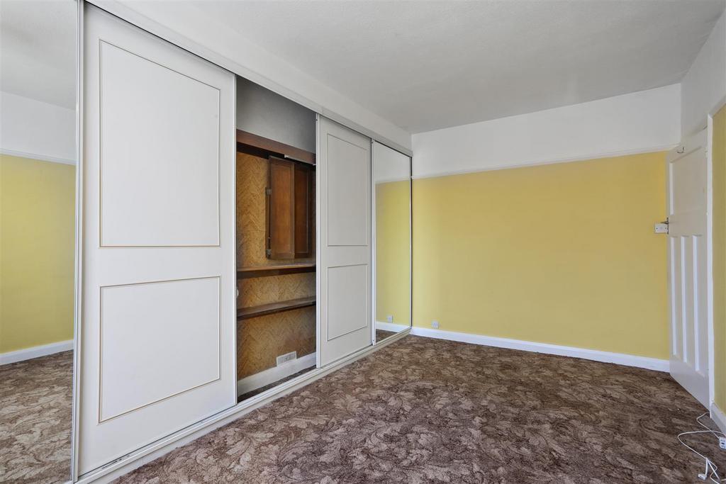 Walk-in wardrobe