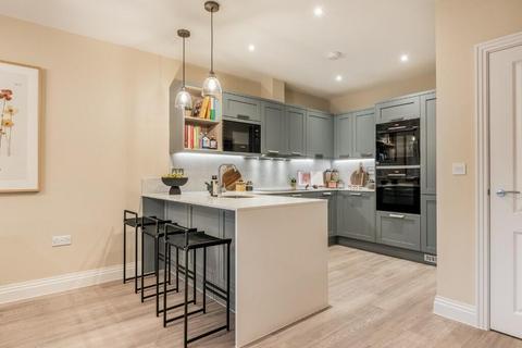 4 bedroom semi-detached house for sale, Spring Hill, Manor Lane, SL6 2QW, Maidenhead SL6