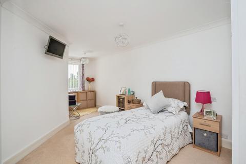 1 bedroom flat for sale, Beaconsfield Road, Waterlooville, Hampshire, PO7