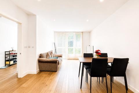 1 bedroom flat for sale, Tudway Road, London, SE3