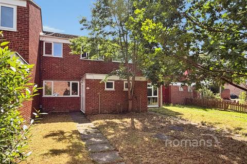 3 bedroom terraced house for sale, Pinewood Park, Farnborough, Hampshire