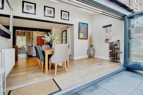 5 bedroom semi-detached house to rent, Chester House, Leicester Street, Leamington Spa