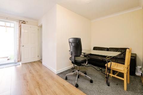 3 bedroom terraced house for sale, Andrewes Gardens, Beckton, London, E6