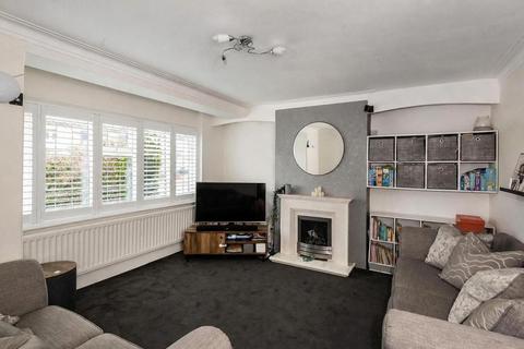 4 bedroom semi-detached house for sale, Pickford Close, Bexleyheath, DA7