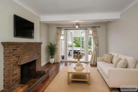 4 bedroom semi-detached house for sale, Pickford Close, Bexleyheath, DA7