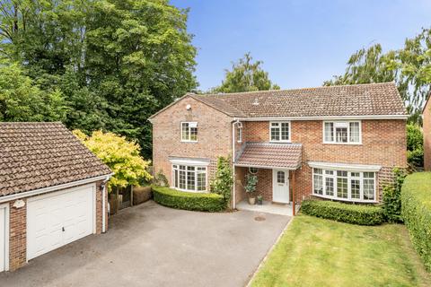 5 bedroom detached house for sale, Monmouth Close, Chard, Somerset, TA20