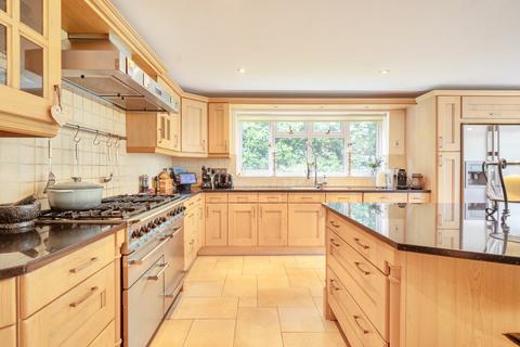 5 bedroom detached house for sale, Monmouth Close, Chard, Somerset, TA20