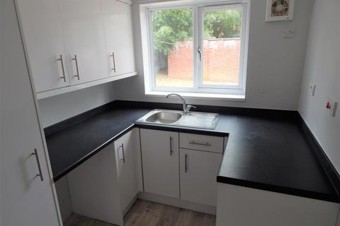 1 bedroom maisonette to rent, Hawkesbury Close, Church Hill South Redditch