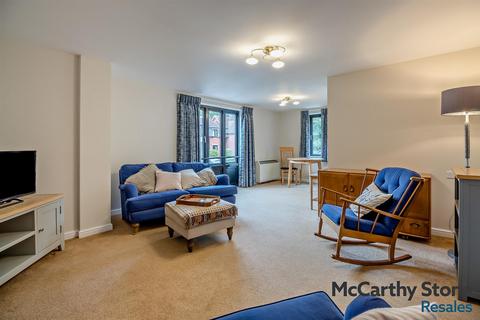1 bedroom apartment for sale, Clarkson Court, Ipswich Road, Woodbridge, Suffolk, IP12 4BF