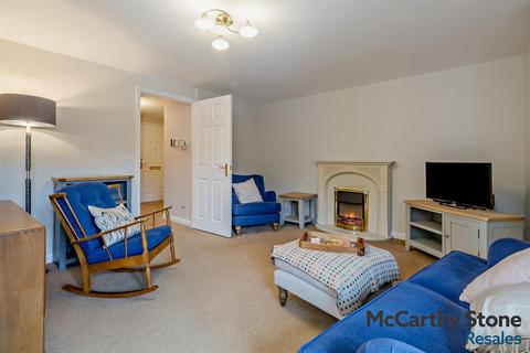 1 bedroom apartment for sale, Clarkson Court, Ipswich Road, Woodbridge, Suffolk, IP12 4BF