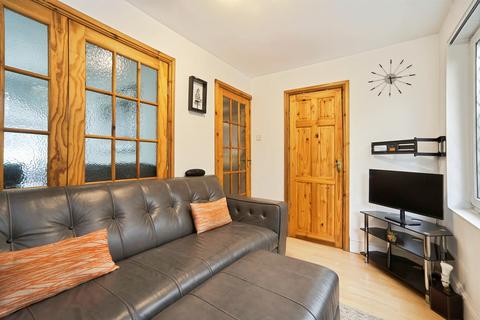 3 bedroom detached house for sale, Hough End Lane, Leeds