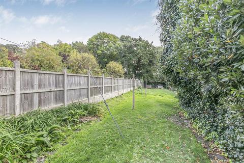 undefined, Upper Walthamstow Road, Walthamstow, London, E17