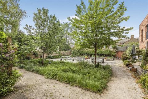 undefined, Gainsford Road, Walthamstow, London, E17