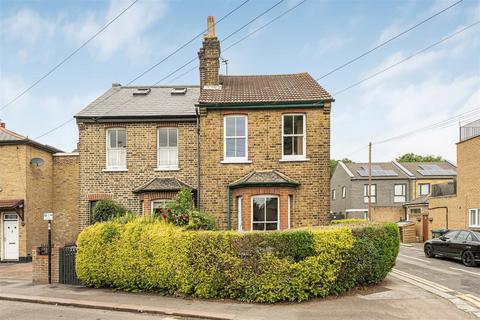 Grove Road, Walthamstow, London, E17
