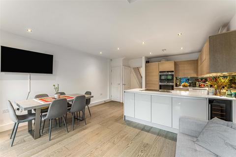 4 bedroom terraced house for sale, Albert Road, Walthamstow, London, E17
