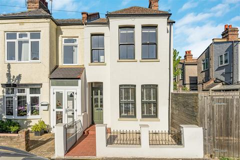 Chaucer Road, Walthamstow, London, E17