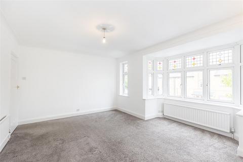 2 bedroom maisonette for sale, Manor Road, Walthamstow, London, E17