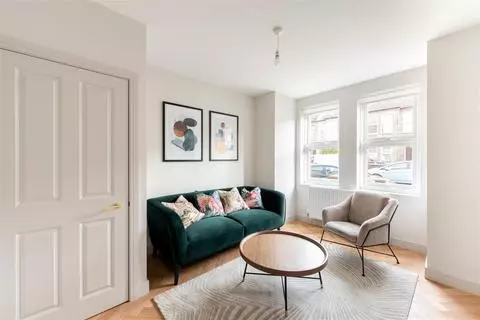 4 bedroom terraced house for sale – pohled 3