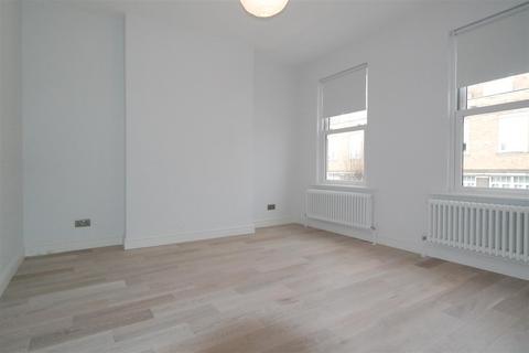3 bedroom flat for sale, Morley Road, Leyton, London, E10