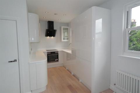 3 bedroom flat for sale, Morley Road, Leyton, London, E10