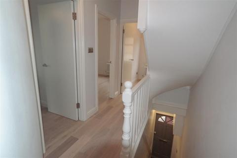 3 bedroom flat for sale, Morley Road, Leyton, London, E10