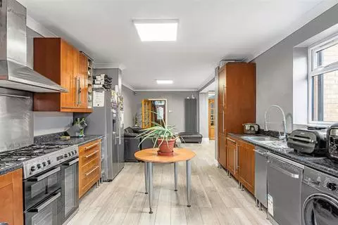 5 bedroom terraced house for sale – pohled 2