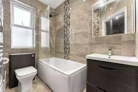 5 bedroom terraced house for sale – pohled 4