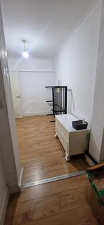 1 bedroom in a flat share to rent, Higham Hill Road, London E17