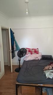 1 bedroom in a flat share to rent, Higham Hill Road, London E17