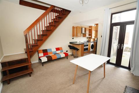 2 bedroom terraced house for sale, Darwen Road, Bromley Cross