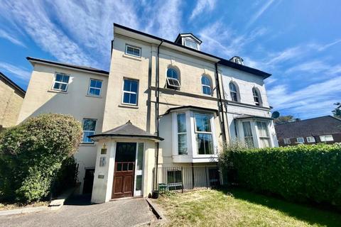 2 bedroom flat for sale, Alexandra Road, Farnborough, GU14