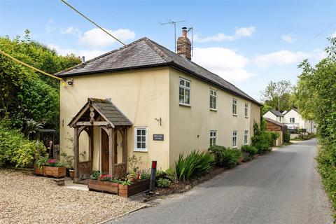 undefined, Ford, Salisbury